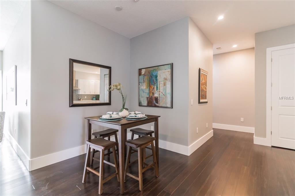 1219 W HARVARD STREET, ORLANDO, Florida 32804, 4 Bedrooms Bedrooms, 10 Rooms Rooms,3 BathroomsBathrooms,Residential,For sale,HARVARD,O5557713