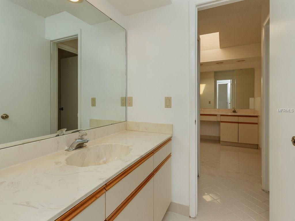 6017 SHORE LINE DRIVE, ORLANDO, Florida 32819, 4 Bedrooms Bedrooms, 5 Rooms Rooms,3 BathroomsBathrooms,Residential,For sale,SHORE LINE,O5559284