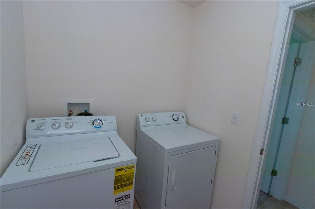 10525 RHODINE RD, RIVERVIEW, Florida 33578, 4 Bedrooms Bedrooms, 7 Rooms Rooms,2 BathroomsBathrooms,Residential,For sale,RHODINE RD,T2927925