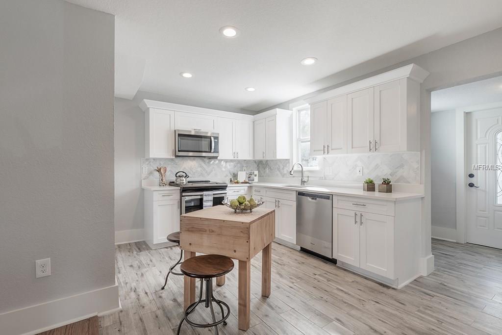 720 W KENTUCKY AVENUE, TAMPA, Florida 33603, 4 Bedrooms Bedrooms, 4 Rooms Rooms,3 BathroomsBathrooms,Residential,For sale,KENTUCKY,U7847344