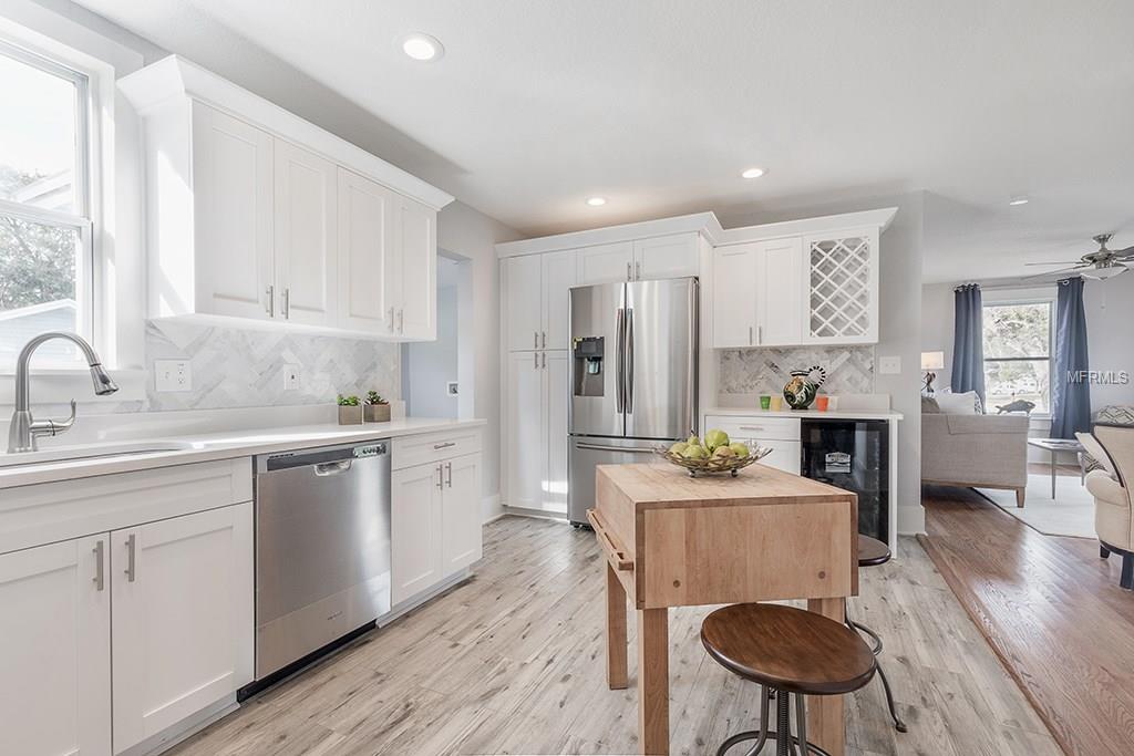 720 W KENTUCKY AVENUE, TAMPA, Florida 33603, 4 Bedrooms Bedrooms, 4 Rooms Rooms,3 BathroomsBathrooms,Residential,For sale,KENTUCKY,U7847344