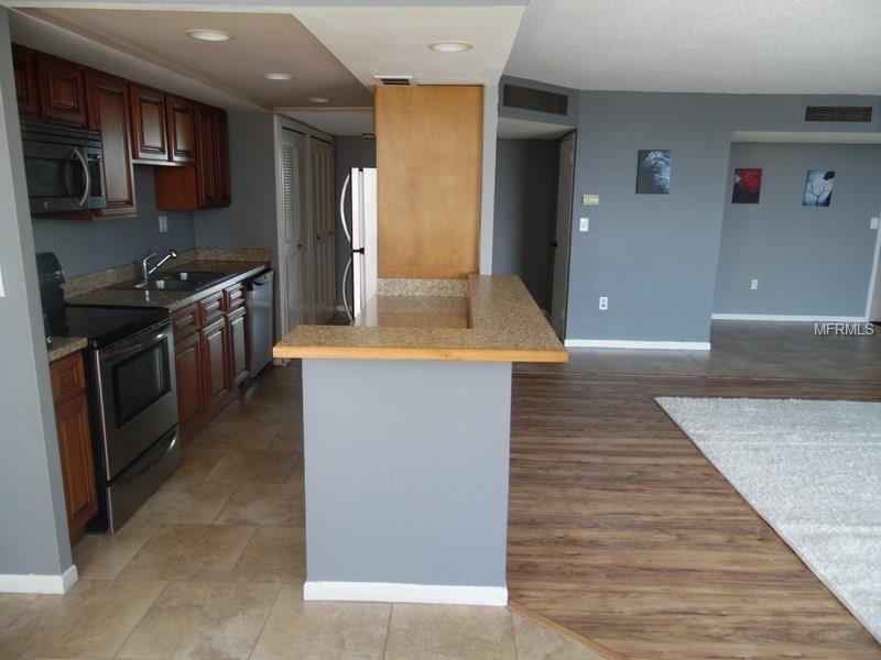 644 ISLAND WAY, CLEARWATER BEACH, Florida 33767, 2 Bedrooms Bedrooms, 5 Rooms Rooms,2 BathroomsBathrooms,Residential,For sale,ISLAND,U7831590