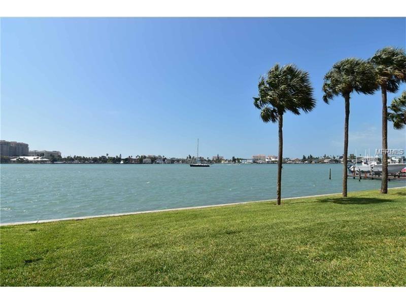 644 ISLAND WAY, CLEARWATER BEACH, Florida 33767, 2 Bedrooms Bedrooms, 5 Rooms Rooms,2 BathroomsBathrooms,Residential,For sale,ISLAND,U7831590