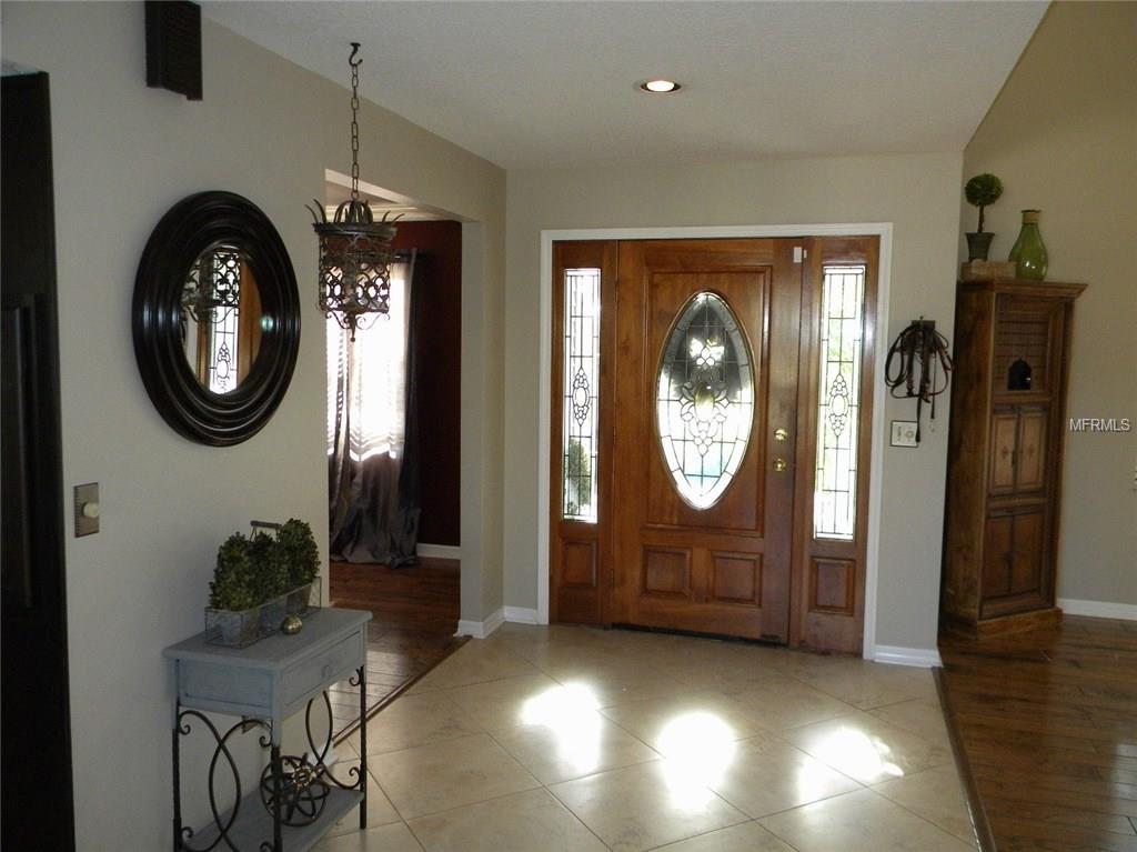 5926 BAYVIEW CIRCLE S, GULFPORT, Florida 33707, 3 Bedrooms Bedrooms, 9 Rooms Rooms,2 BathroomsBathrooms,Residential,For sale,BAYVIEW,U7836587