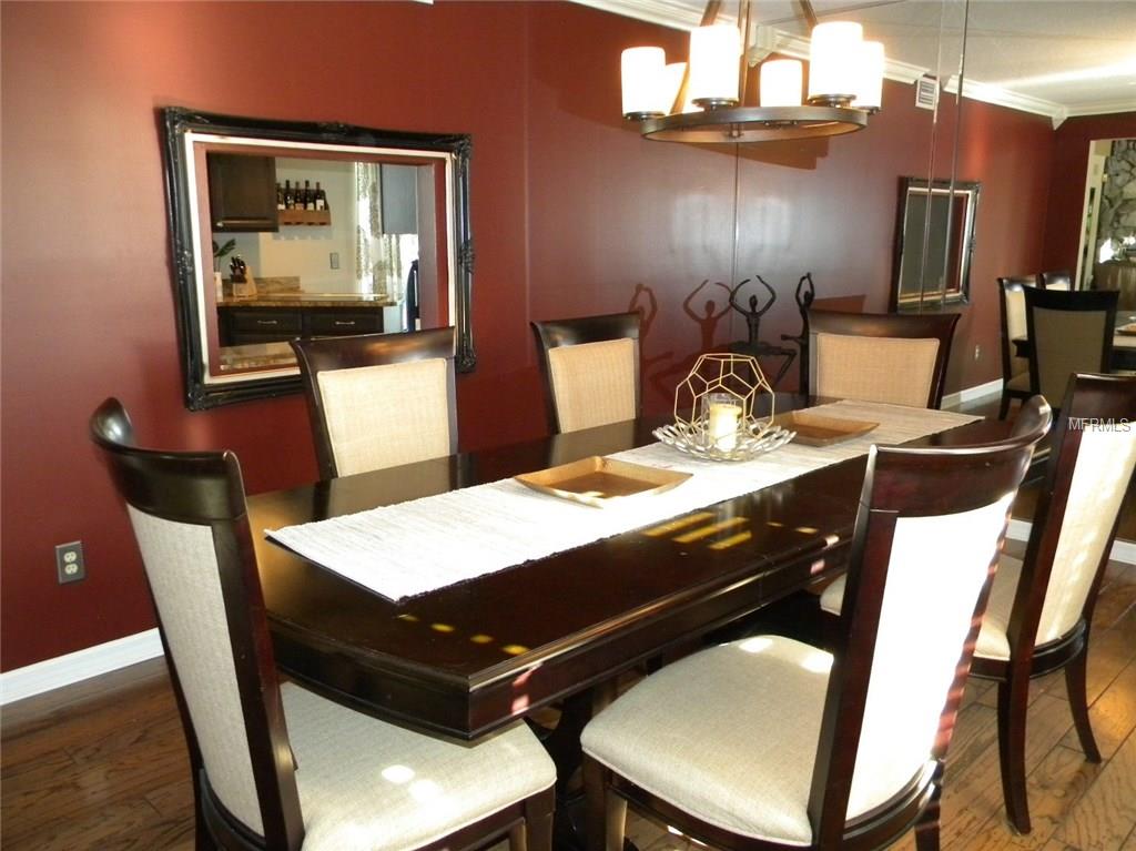 5926 BAYVIEW CIRCLE S, GULFPORT, Florida 33707, 3 Bedrooms Bedrooms, 9 Rooms Rooms,2 BathroomsBathrooms,Residential,For sale,BAYVIEW,U7836587