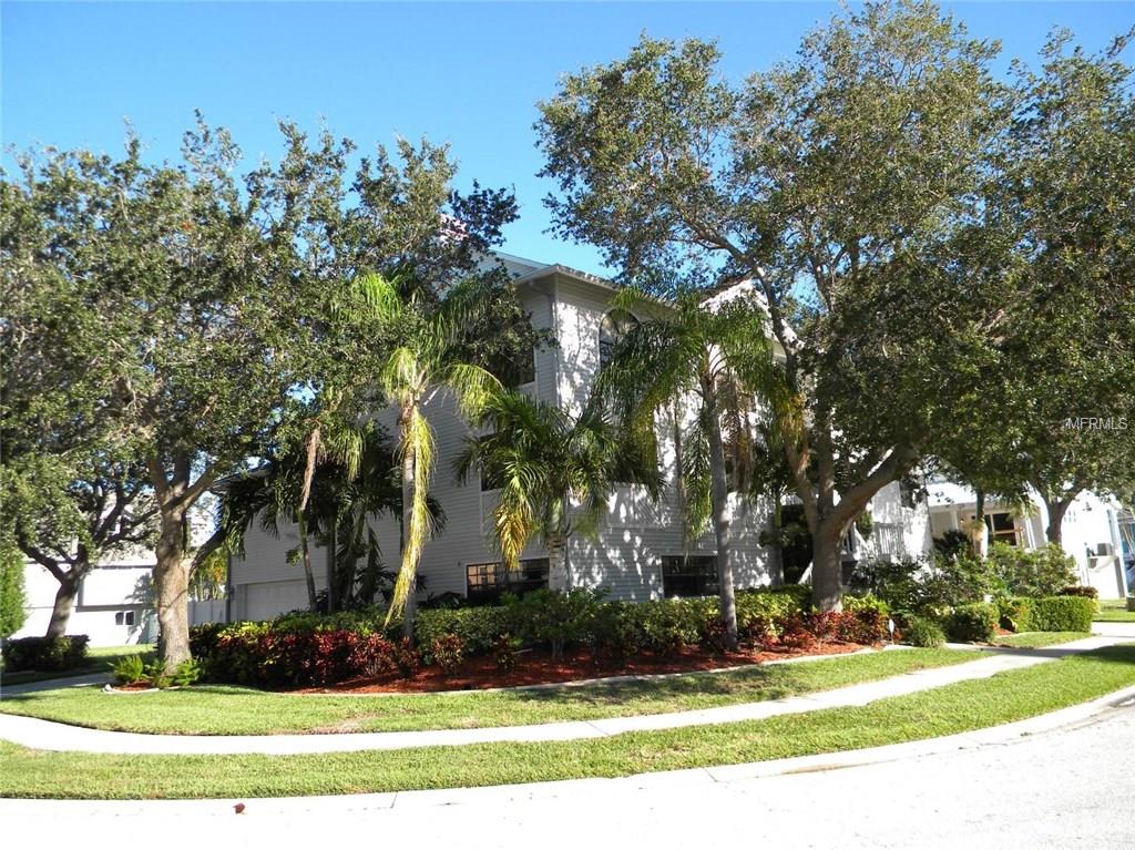 5926 BAYVIEW CIRCLE S, GULFPORT, Florida 33707, 3 Bedrooms Bedrooms, 9 Rooms Rooms,2 BathroomsBathrooms,Residential,For sale,BAYVIEW,U7836587