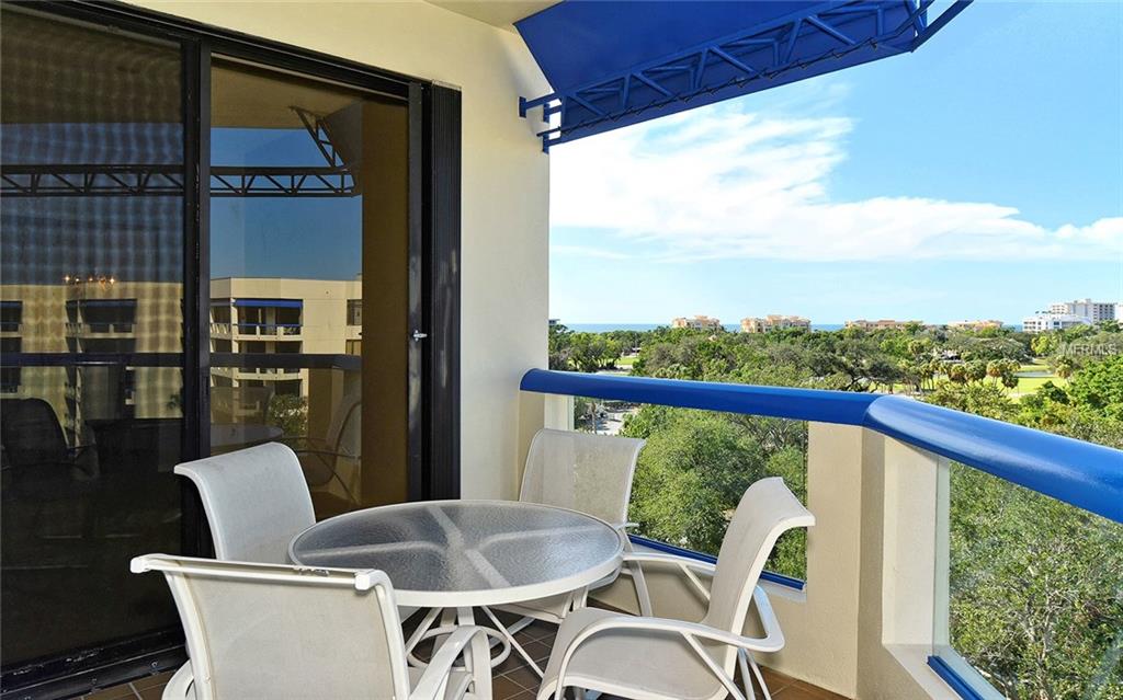 2110 HARBOURSIDE DRIVE, LONGBOAT KEY, Florida 34228, 3 Bedrooms Bedrooms, 8 Rooms Rooms,2 BathroomsBathrooms,Residential,For sale,HARBOURSIDE,A4202777