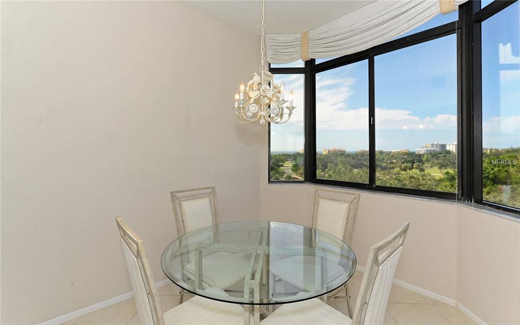 2110 HARBOURSIDE DRIVE, LONGBOAT KEY, Florida 34228, 3 Bedrooms Bedrooms, 8 Rooms Rooms,2 BathroomsBathrooms,Residential,For sale,HARBOURSIDE,A4202777