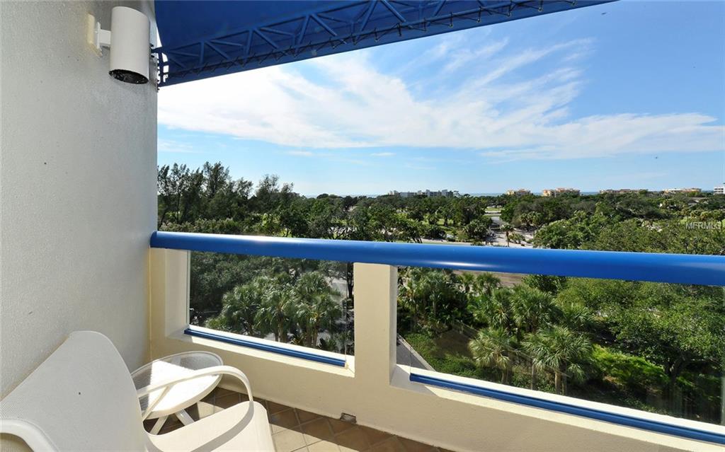 2110 HARBOURSIDE DRIVE, LONGBOAT KEY, Florida 34228, 3 Bedrooms Bedrooms, 8 Rooms Rooms,2 BathroomsBathrooms,Residential,For sale,HARBOURSIDE,A4202777