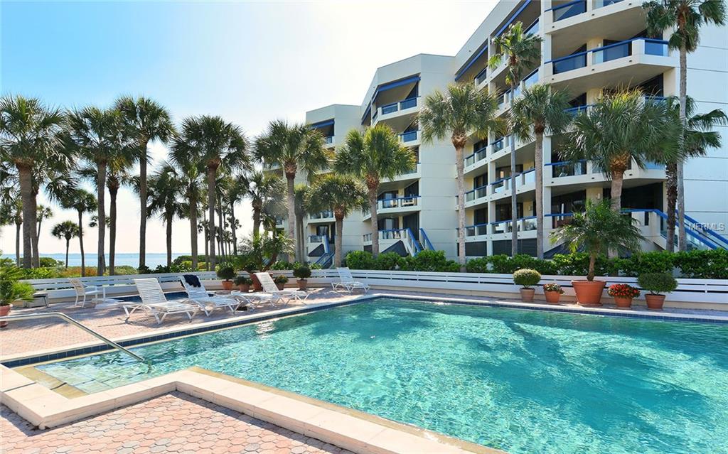 2110 HARBOURSIDE DRIVE, LONGBOAT KEY, Florida 34228, 3 Bedrooms Bedrooms, 8 Rooms Rooms,2 BathroomsBathrooms,Residential,For sale,HARBOURSIDE,A4202777