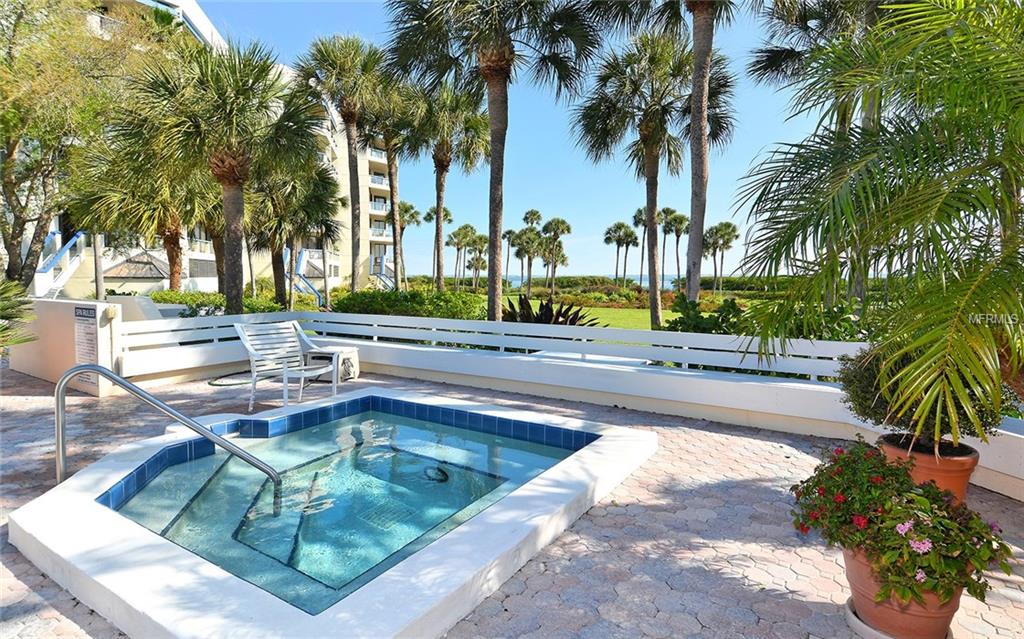 2110 HARBOURSIDE DRIVE, LONGBOAT KEY, Florida 34228, 3 Bedrooms Bedrooms, 8 Rooms Rooms,2 BathroomsBathrooms,Residential,For sale,HARBOURSIDE,A4202777