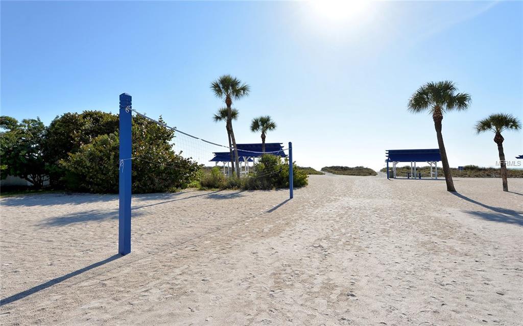 2110 HARBOURSIDE DRIVE, LONGBOAT KEY, Florida 34228, 3 Bedrooms Bedrooms, 8 Rooms Rooms,2 BathroomsBathrooms,Residential,For sale,HARBOURSIDE,A4202777