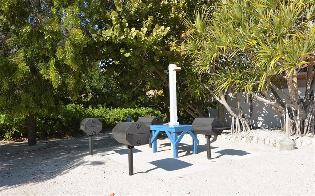 2110 HARBOURSIDE DRIVE, LONGBOAT KEY, Florida 34228, 3 Bedrooms Bedrooms, 8 Rooms Rooms,2 BathroomsBathrooms,Residential,For sale,HARBOURSIDE,A4202777