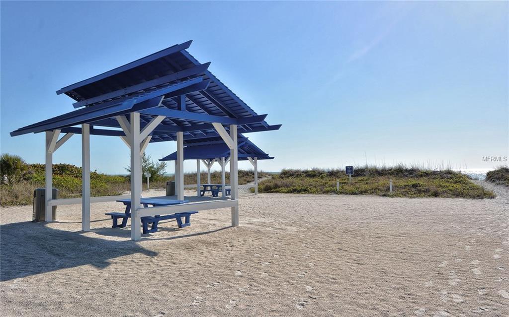 2110 HARBOURSIDE DRIVE, LONGBOAT KEY, Florida 34228, 3 Bedrooms Bedrooms, 8 Rooms Rooms,2 BathroomsBathrooms,Residential,For sale,HARBOURSIDE,A4202777