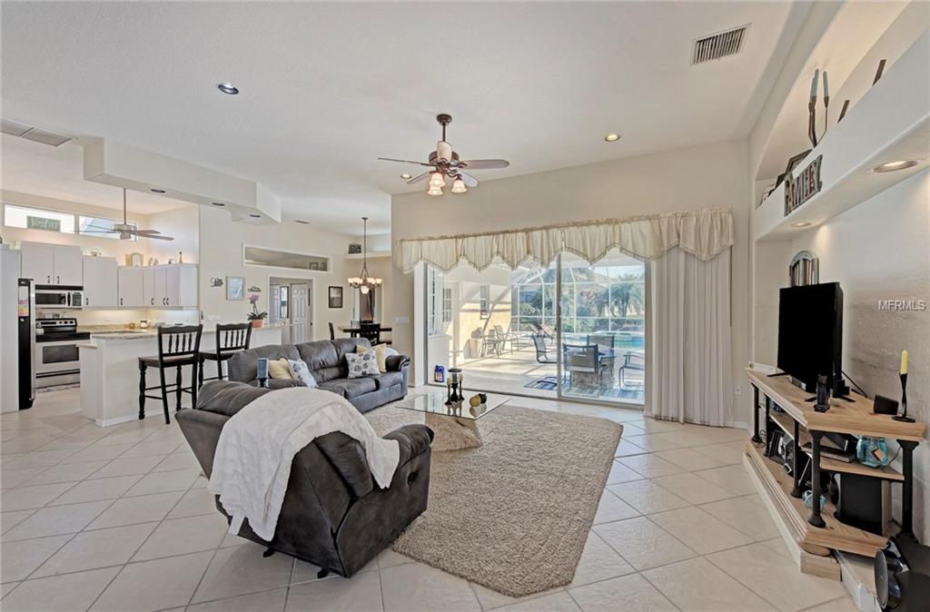 6722 PLEASANT HILL ROAD, BRADENTON, Florida 34203, 3 Bedrooms Bedrooms, 5 Rooms Rooms,2 BathroomsBathrooms,Residential,For sale,PLEASANT HILL,A4206409