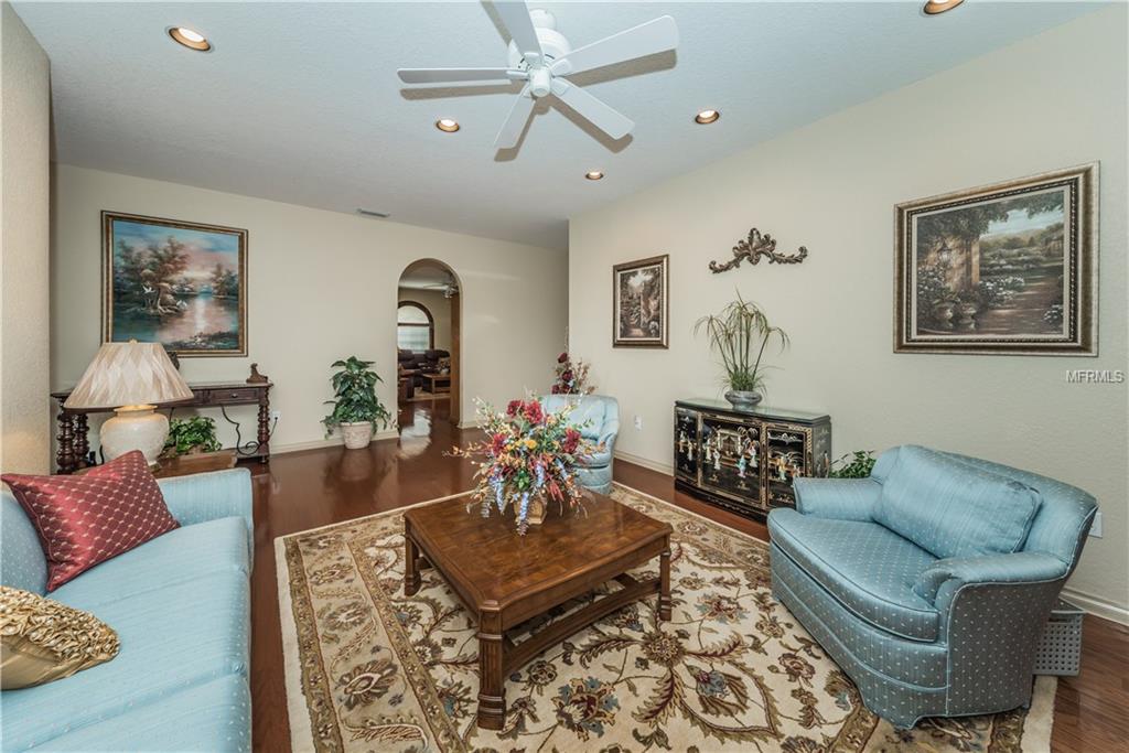 PALM HARBOR, Florida 34685, 2 Bedrooms Bedrooms, 5 Rooms Rooms,2 BathroomsBathrooms,Residential,For sale,U7846314