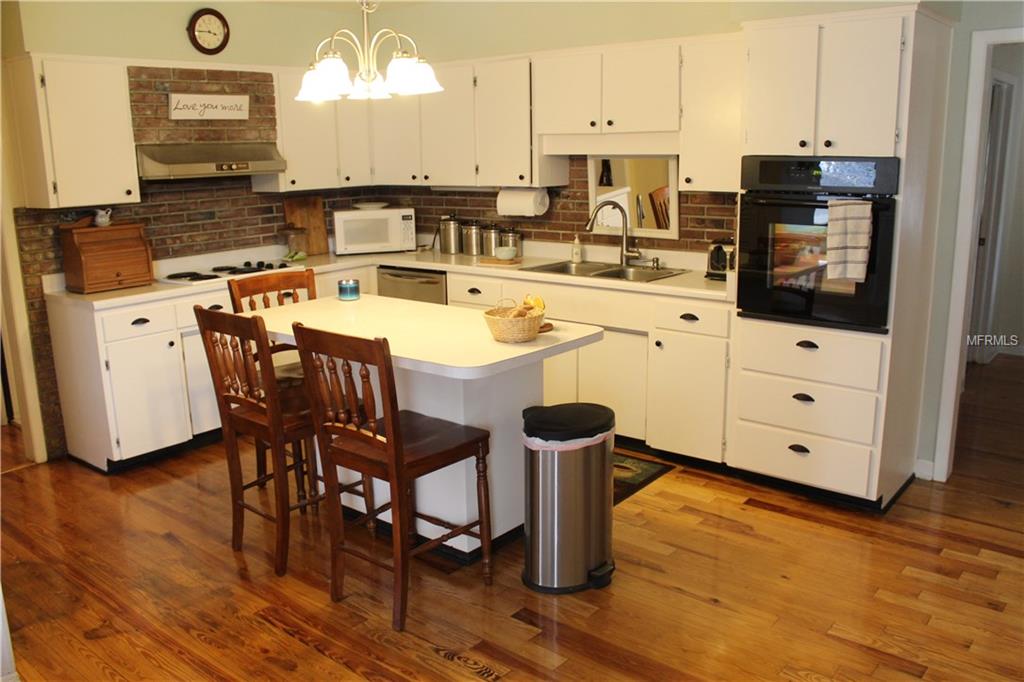 6207 N FLORA VISTA AVENUE, TAMPA, Florida 33604, 3 Bedrooms Bedrooms, 7 Rooms Rooms,3 BathroomsBathrooms,Residential,For sale,FLORA VISTA,T2927283