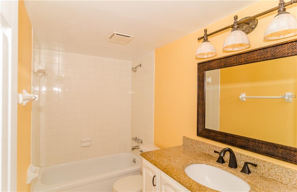 170 SPRINGWOOD CIRCLE, LONGWOOD, Florida 32750, 2 Bedrooms Bedrooms, 6 Rooms Rooms,2 BathroomsBathrooms,Residential,For sale,SPRINGWOOD,O5561327