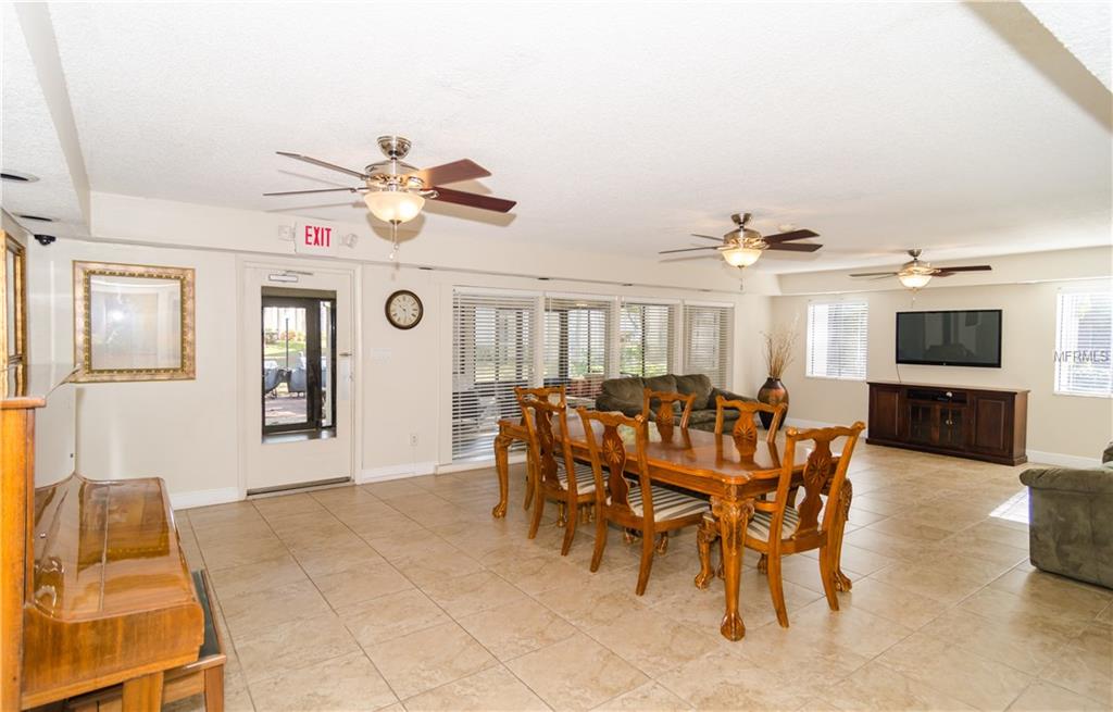 170 SPRINGWOOD CIRCLE, LONGWOOD, Florida 32750, 2 Bedrooms Bedrooms, 6 Rooms Rooms,2 BathroomsBathrooms,Residential,For sale,SPRINGWOOD,O5561327