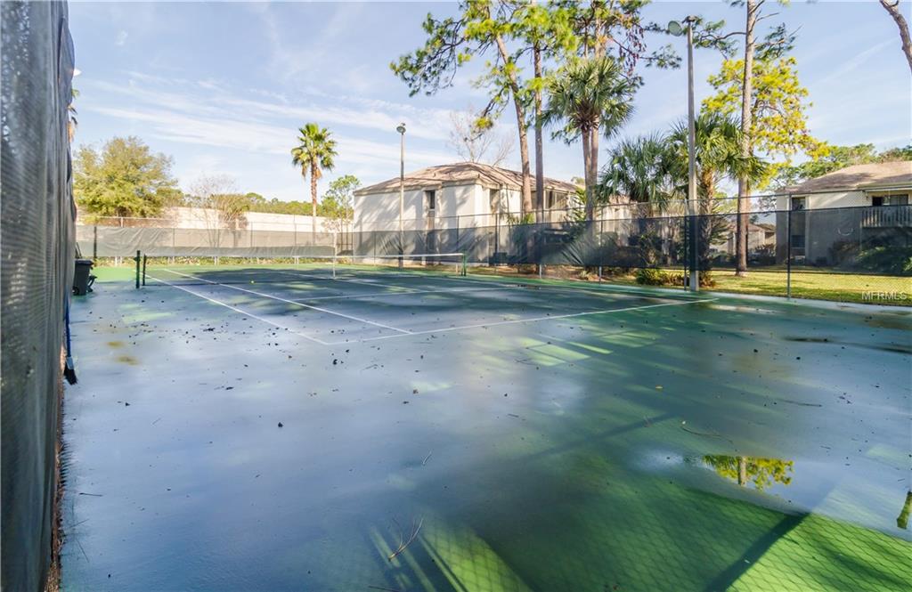 170 SPRINGWOOD CIRCLE, LONGWOOD, Florida 32750, 2 Bedrooms Bedrooms, 6 Rooms Rooms,2 BathroomsBathrooms,Residential,For sale,SPRINGWOOD,O5561327