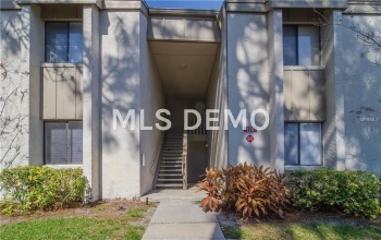 170 SPRINGWOOD CIRCLE, LONGWOOD, Florida 32750, 2 Bedrooms Bedrooms, 6 Rooms Rooms,2 BathroomsBathrooms,Residential,For sale,SPRINGWOOD,O5561327