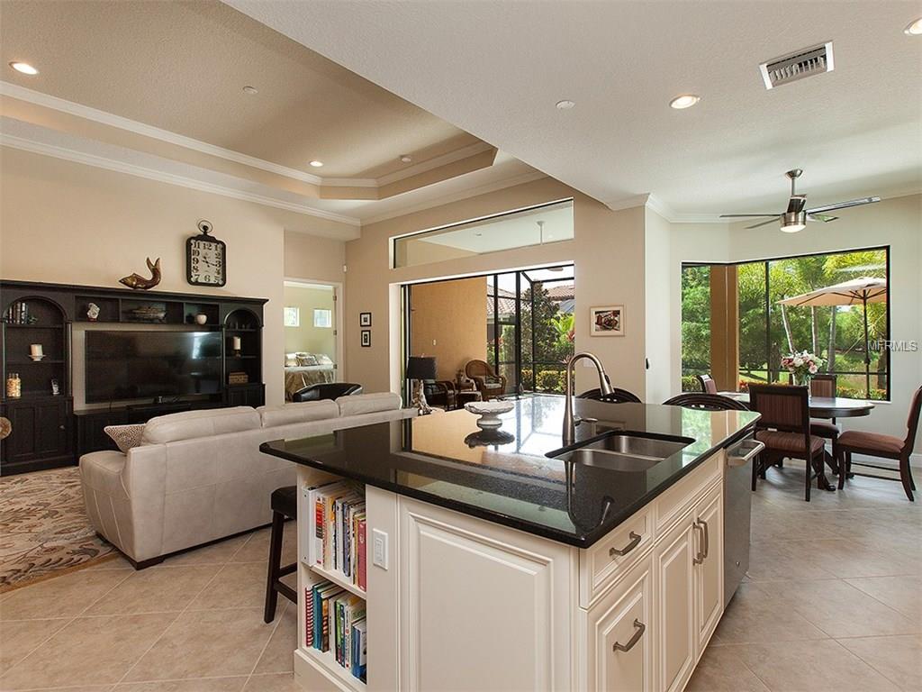 14212 KINGLET TERRACE, LAKEWOOD RANCH, Florida 34202, 3 Bedrooms Bedrooms, 11 Rooms Rooms,2 BathroomsBathrooms,Residential,For sale,KINGLET,A4191978