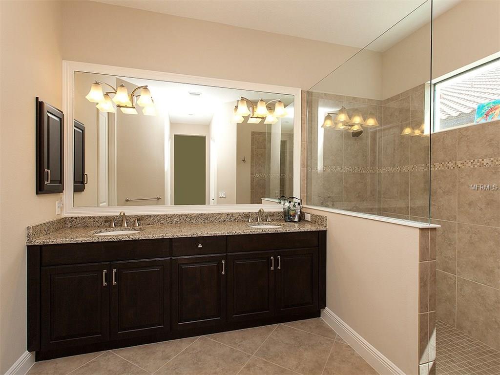 14212 KINGLET TERRACE, LAKEWOOD RANCH, Florida 34202, 3 Bedrooms Bedrooms, 11 Rooms Rooms,2 BathroomsBathrooms,Residential,For sale,KINGLET,A4191978