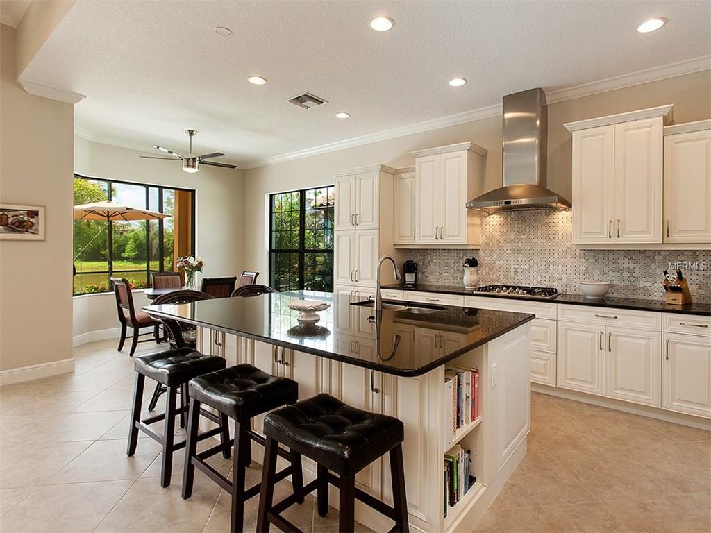 14212 KINGLET TERRACE, LAKEWOOD RANCH, Florida 34202, 3 Bedrooms Bedrooms, 11 Rooms Rooms,2 BathroomsBathrooms,Residential,For sale,KINGLET,A4191978