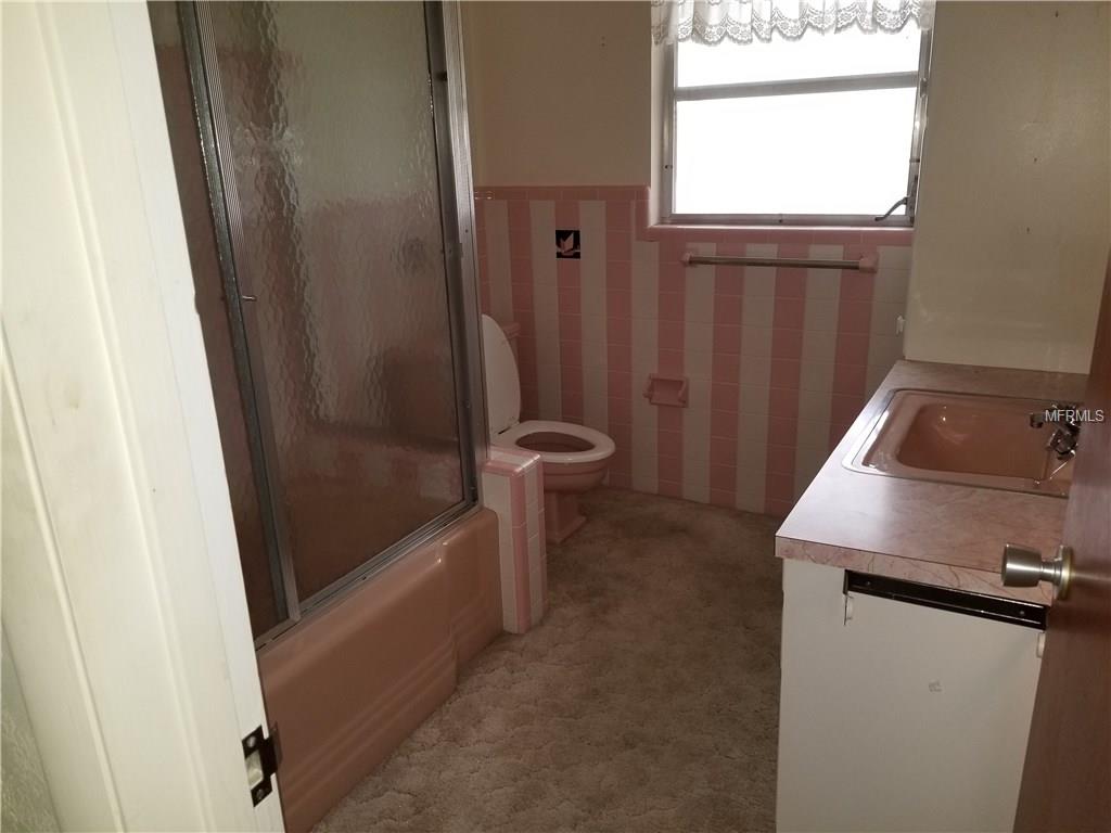 10527 86TH AVENUE, SEMINOLE, Florida 33772, 3 Bedrooms Bedrooms, 6 Rooms Rooms,3 BathroomsBathrooms,Residential,For sale,86TH,U7841070