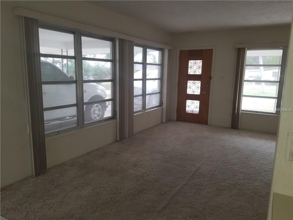 10527 86TH AVENUE, SEMINOLE, Florida 33772, 3 Bedrooms Bedrooms, 6 Rooms Rooms,3 BathroomsBathrooms,Residential,For sale,86TH,U7841070