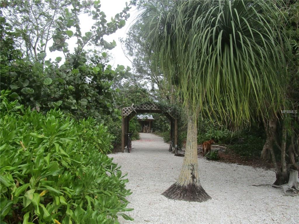 363 OAK STREET, ENGLEWOOD, Florida 34223, 3 Bedrooms Bedrooms, 3 Rooms Rooms,3 BathroomsBathrooms,Residential,For sale,OAK,U7845013