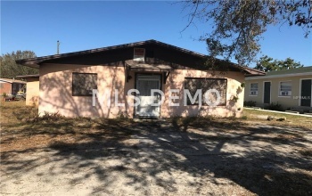 220 FLORIDA AVENUE, DUNDEE, Florida 33838, 5 Bedrooms Bedrooms, 7 Rooms Rooms,2 BathroomsBathrooms,Residential,For sale,FLORIDA,P4718800
