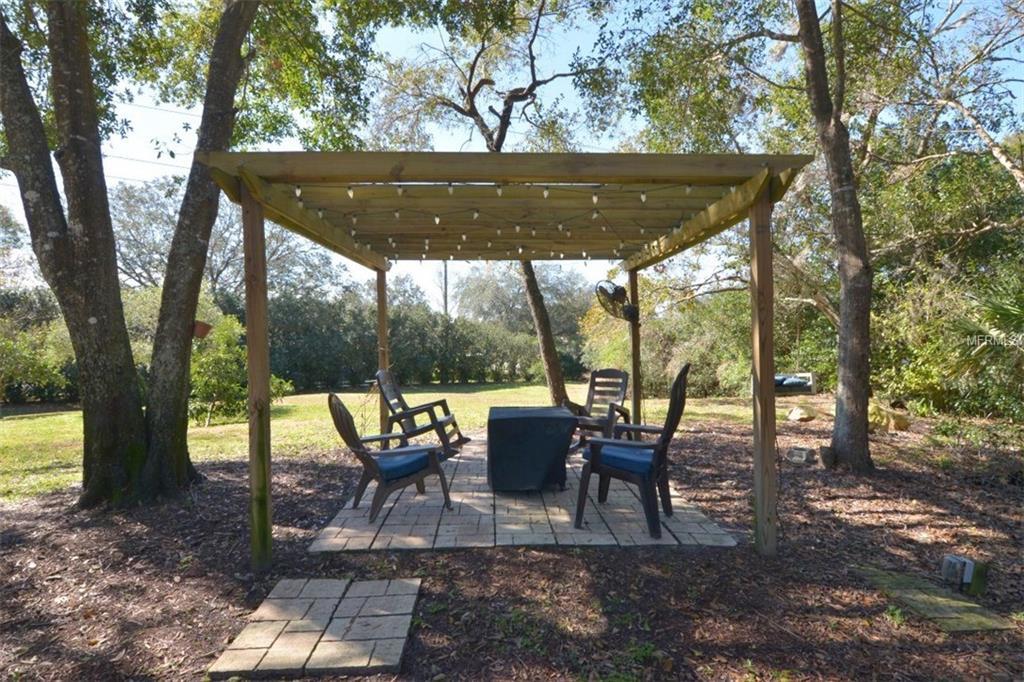 111 BAYTREE COURT, WINTER SPRINGS, Florida 32708, 6 Bedrooms Bedrooms, 11 Rooms Rooms,4 BathroomsBathrooms,Residential,For sale,BAYTREE,O5559293