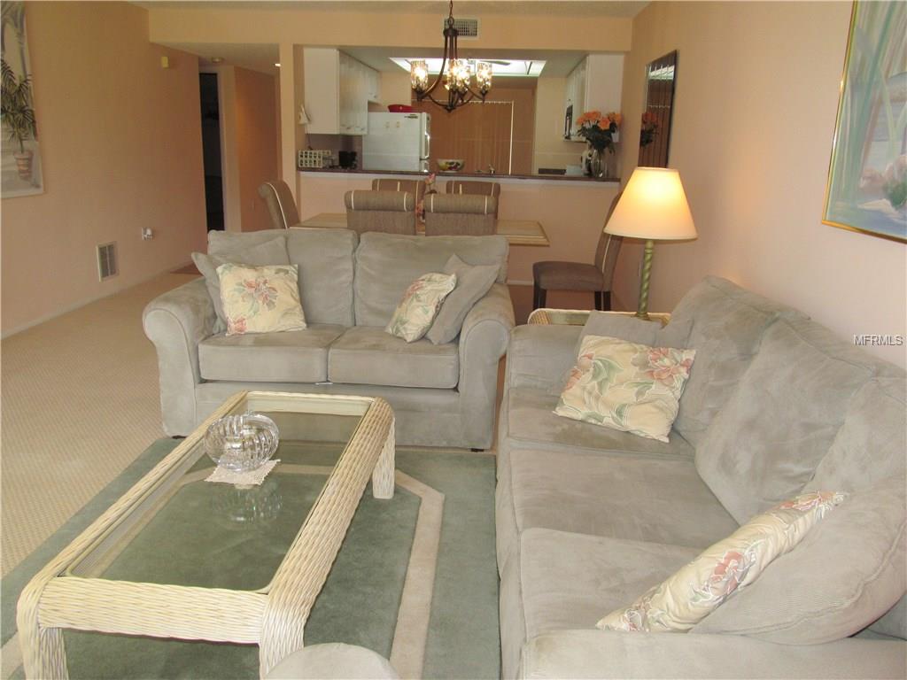 6904 DREWRYS BLUFF, BRADENTON, Florida 34203, 2 Bedrooms Bedrooms, 6 Rooms Rooms,2 BathroomsBathrooms,Residential,For sale,DREWRYS,A4182886