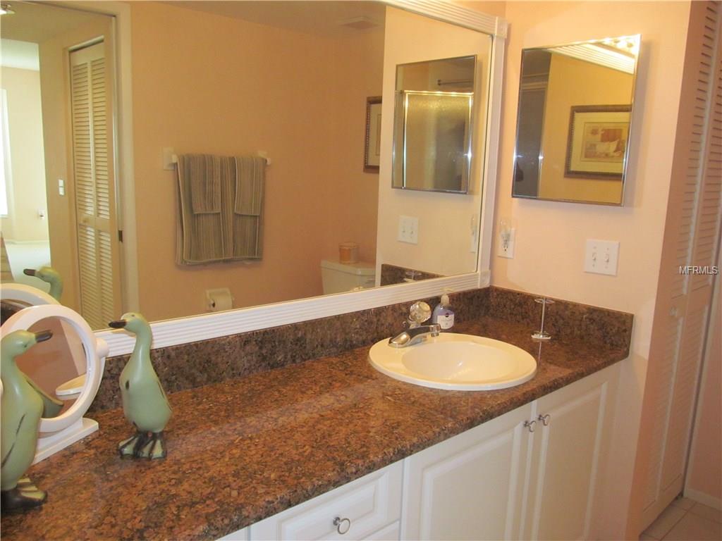 6904 DREWRYS BLUFF, BRADENTON, Florida 34203, 2 Bedrooms Bedrooms, 6 Rooms Rooms,2 BathroomsBathrooms,Residential,For sale,DREWRYS,A4182886