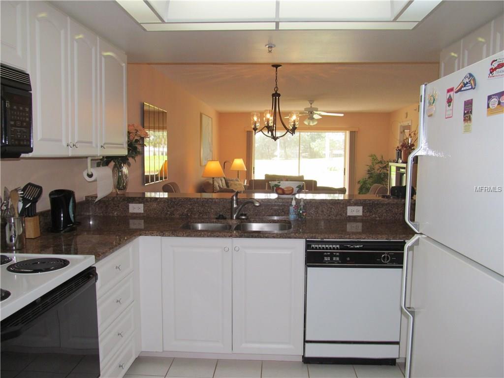 6904 DREWRYS BLUFF, BRADENTON, Florida 34203, 2 Bedrooms Bedrooms, 6 Rooms Rooms,2 BathroomsBathrooms,Residential,For sale,DREWRYS,A4182886