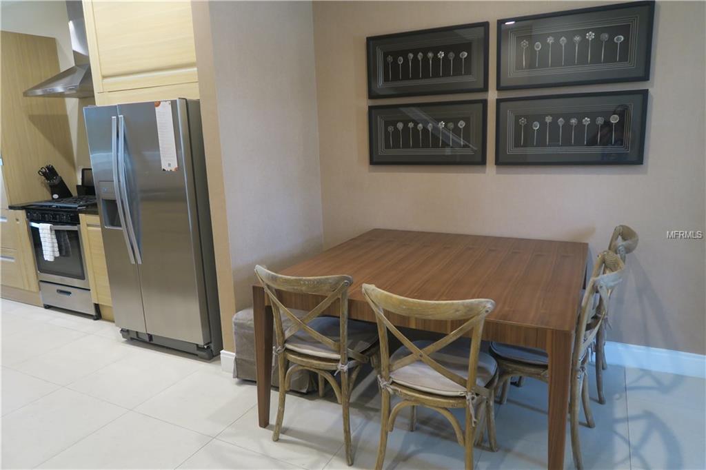 7671 RECIFE DRIVE, KISSIMMEE, Florida 34747, 4 Bedrooms Bedrooms, 6 Rooms Rooms,4 BathroomsBathrooms,Residential,For sale,RECIFE,O5525142