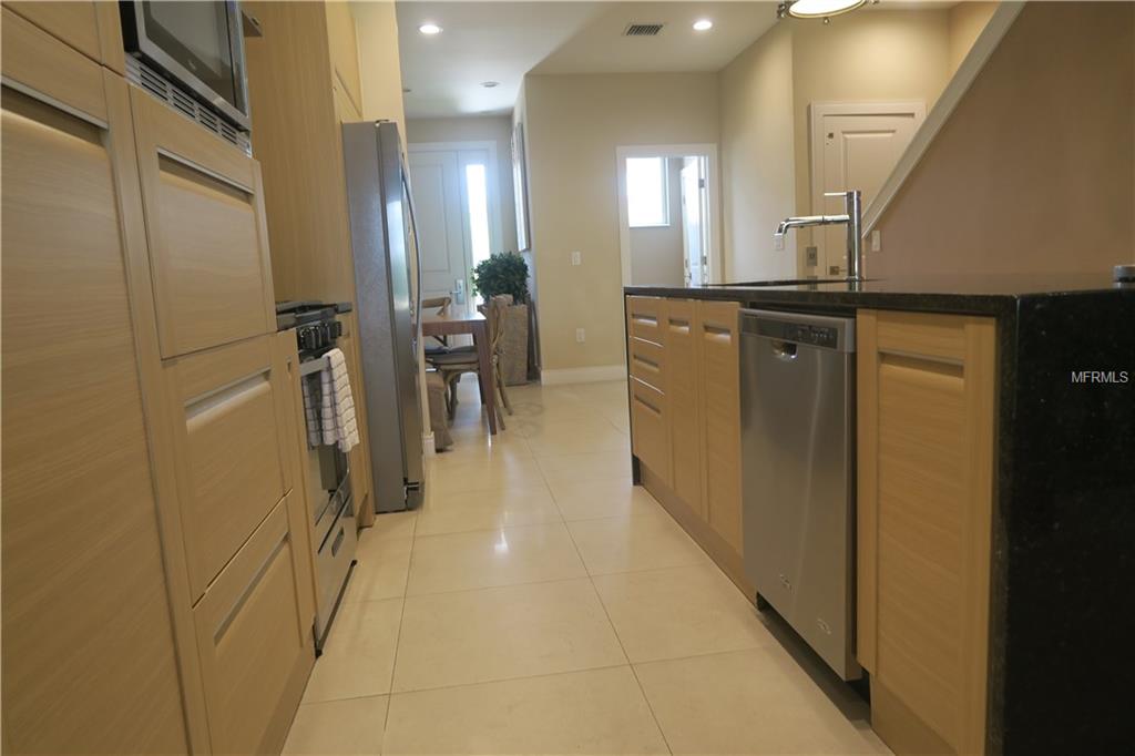 7671 RECIFE DRIVE, KISSIMMEE, Florida 34747, 4 Bedrooms Bedrooms, 6 Rooms Rooms,4 BathroomsBathrooms,Residential,For sale,RECIFE,O5525142