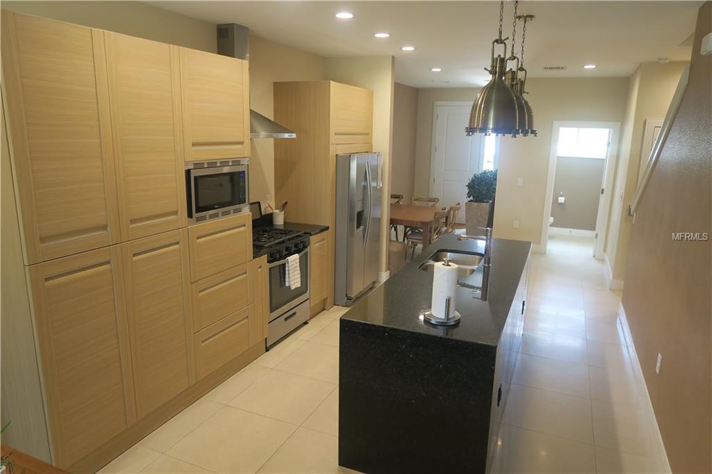 7671 RECIFE DRIVE, KISSIMMEE, Florida 34747, 4 Bedrooms Bedrooms, 6 Rooms Rooms,4 BathroomsBathrooms,Residential,For sale,RECIFE,O5525142