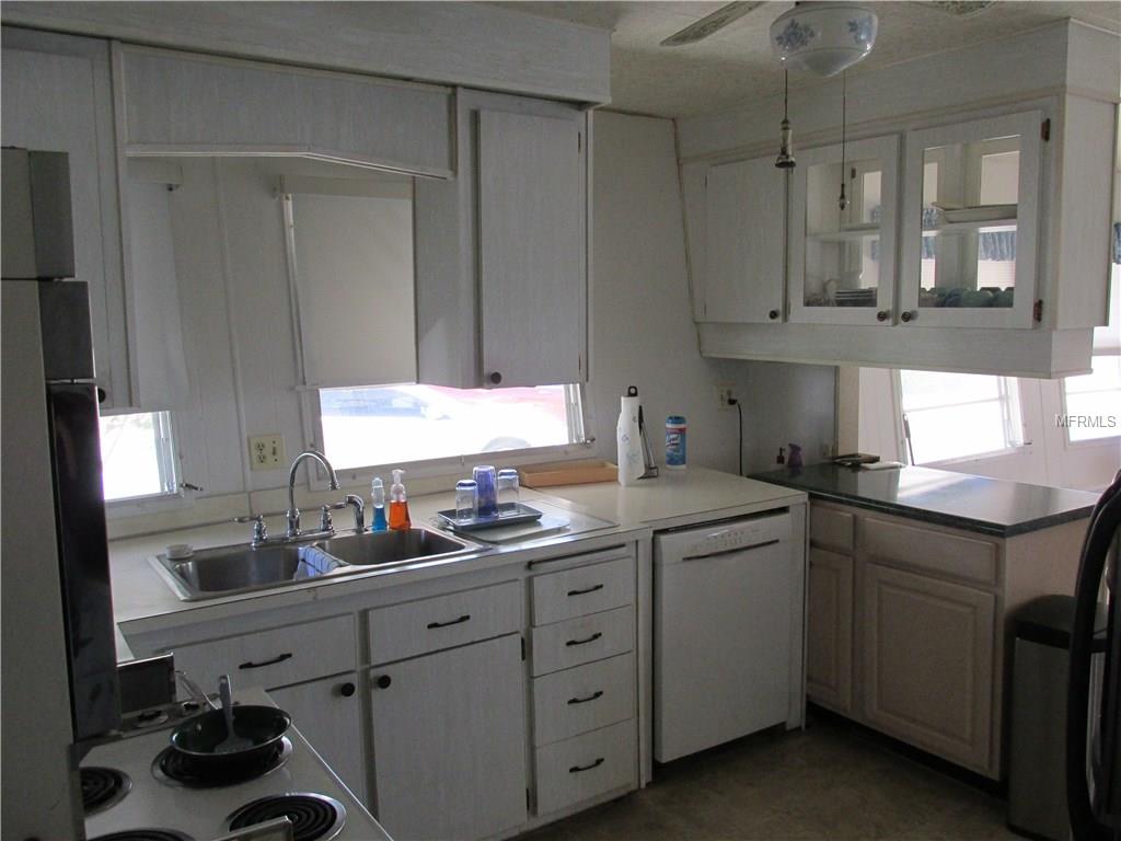 808 CAREFREE, VENICE, Florida 34285, 2 Bedrooms Bedrooms, 5 Rooms Rooms,2 BathroomsBathrooms,Residential,For sale,CAREFREE,N5914183