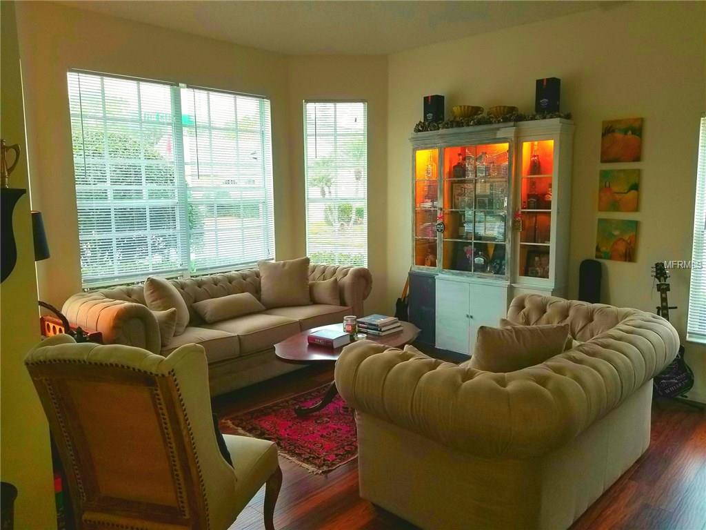 1531 FOX GLEN DRIVE, WINTER SPRINGS, Florida 32708, 4 Bedrooms Bedrooms, 4 Rooms Rooms,2 BathroomsBathrooms,Residential,For sale,FOX GLEN,O5555638