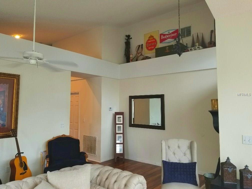 1531 FOX GLEN DRIVE, WINTER SPRINGS, Florida 32708, 4 Bedrooms Bedrooms, 4 Rooms Rooms,2 BathroomsBathrooms,Residential,For sale,FOX GLEN,O5555638