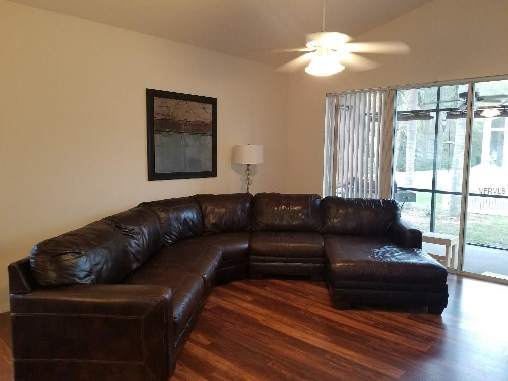 1531 FOX GLEN DRIVE, WINTER SPRINGS, Florida 32708, 4 Bedrooms Bedrooms, 4 Rooms Rooms,2 BathroomsBathrooms,Residential,For sale,FOX GLEN,O5555638