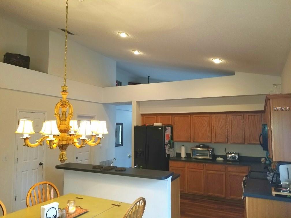 1531 FOX GLEN DRIVE, WINTER SPRINGS, Florida 32708, 4 Bedrooms Bedrooms, 4 Rooms Rooms,2 BathroomsBathrooms,Residential,For sale,FOX GLEN,O5555638