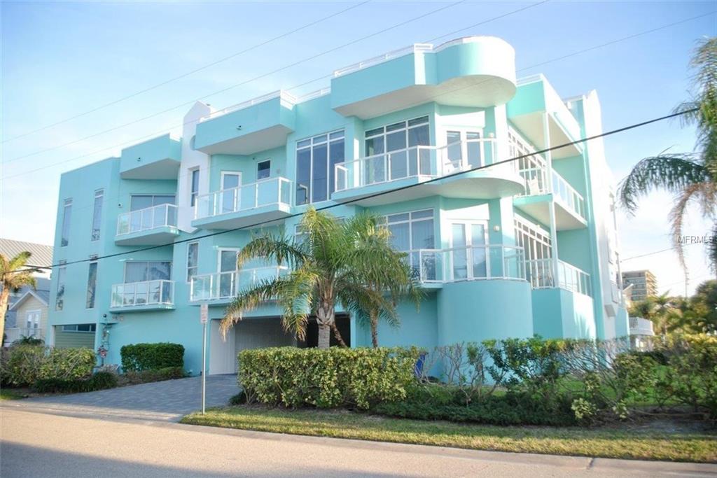 8085 W GULF BOULEVARD, TREASURE ISLAND, Florida 33706, 3 Bedrooms Bedrooms, 5 Rooms Rooms,3 BathroomsBathrooms,Residential,For sale,GULF,U7844410