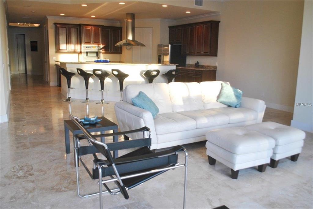 8085 W GULF BOULEVARD, TREASURE ISLAND, Florida 33706, 3 Bedrooms Bedrooms, 5 Rooms Rooms,3 BathroomsBathrooms,Residential,For sale,GULF,U7844410