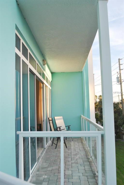 8085 W GULF BOULEVARD, TREASURE ISLAND, Florida 33706, 3 Bedrooms Bedrooms, 5 Rooms Rooms,3 BathroomsBathrooms,Residential,For sale,GULF,U7844410