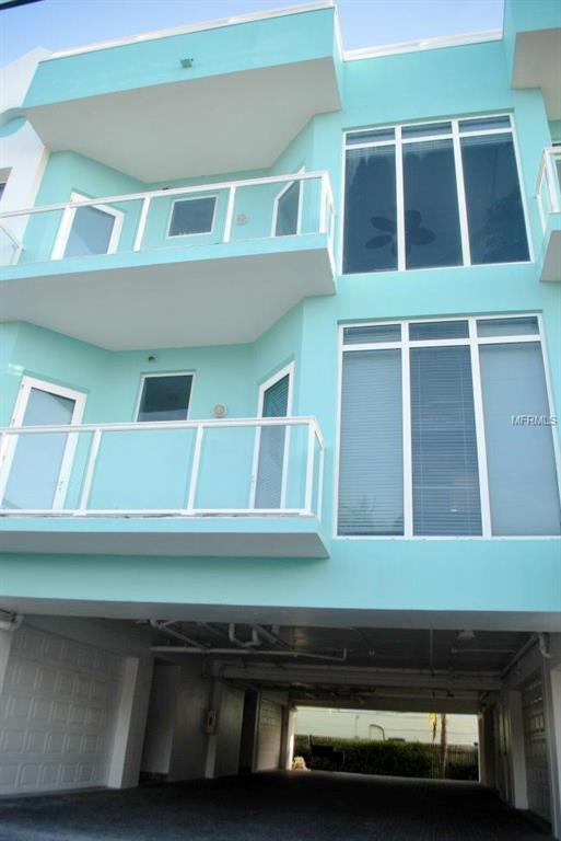 8085 W GULF BOULEVARD, TREASURE ISLAND, Florida 33706, 3 Bedrooms Bedrooms, 5 Rooms Rooms,3 BathroomsBathrooms,Residential,For sale,GULF,U7844410