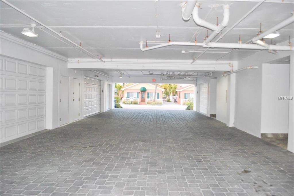 8085 W GULF BOULEVARD, TREASURE ISLAND, Florida 33706, 3 Bedrooms Bedrooms, 5 Rooms Rooms,3 BathroomsBathrooms,Residential,For sale,GULF,U7844410