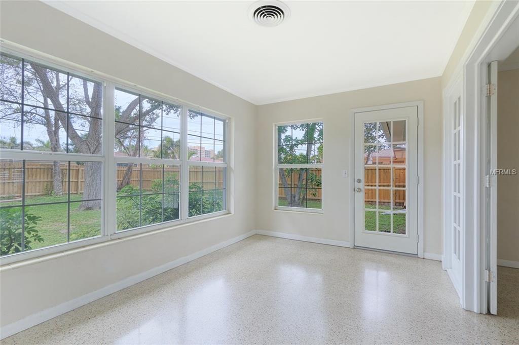 824 NARCISSUS AVENUE, CLEARWATER BEACH, Florida 33767, 2 Bedrooms Bedrooms, 3 Rooms Rooms,2 BathroomsBathrooms,Residential,For sale,NARCISSUS,U7845547